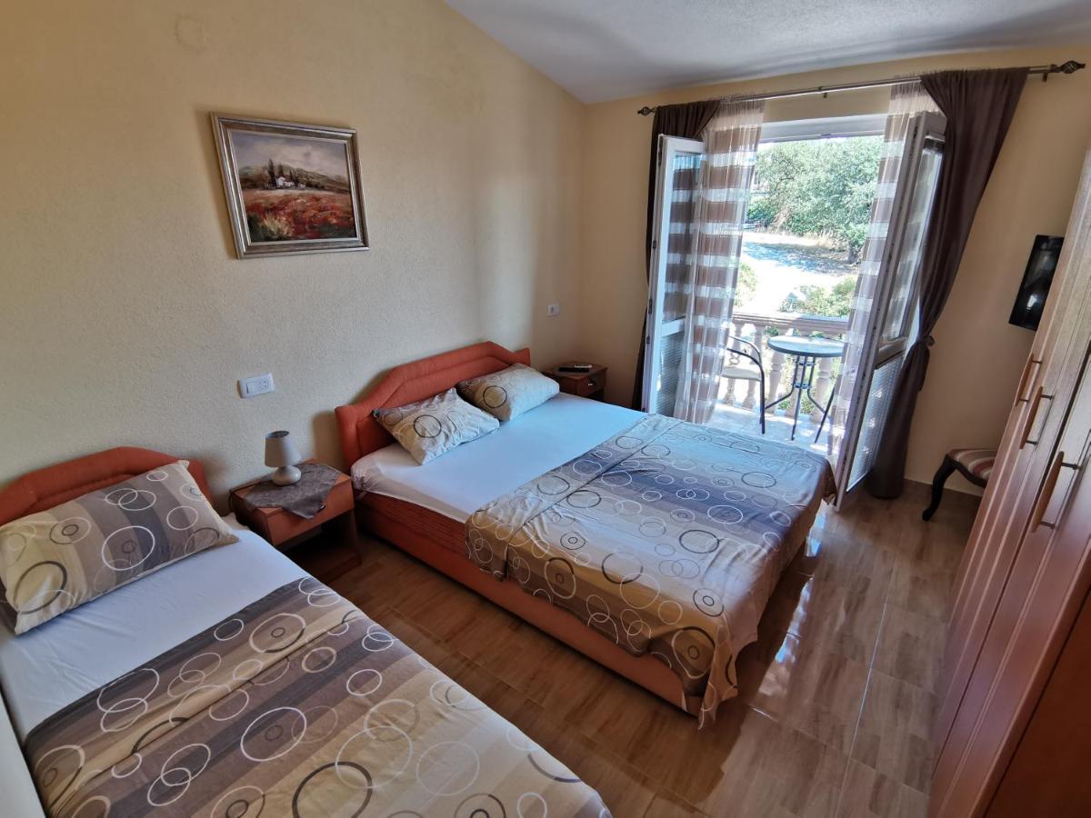 Apartments Abramovic Сутоморе Экстерьер фото